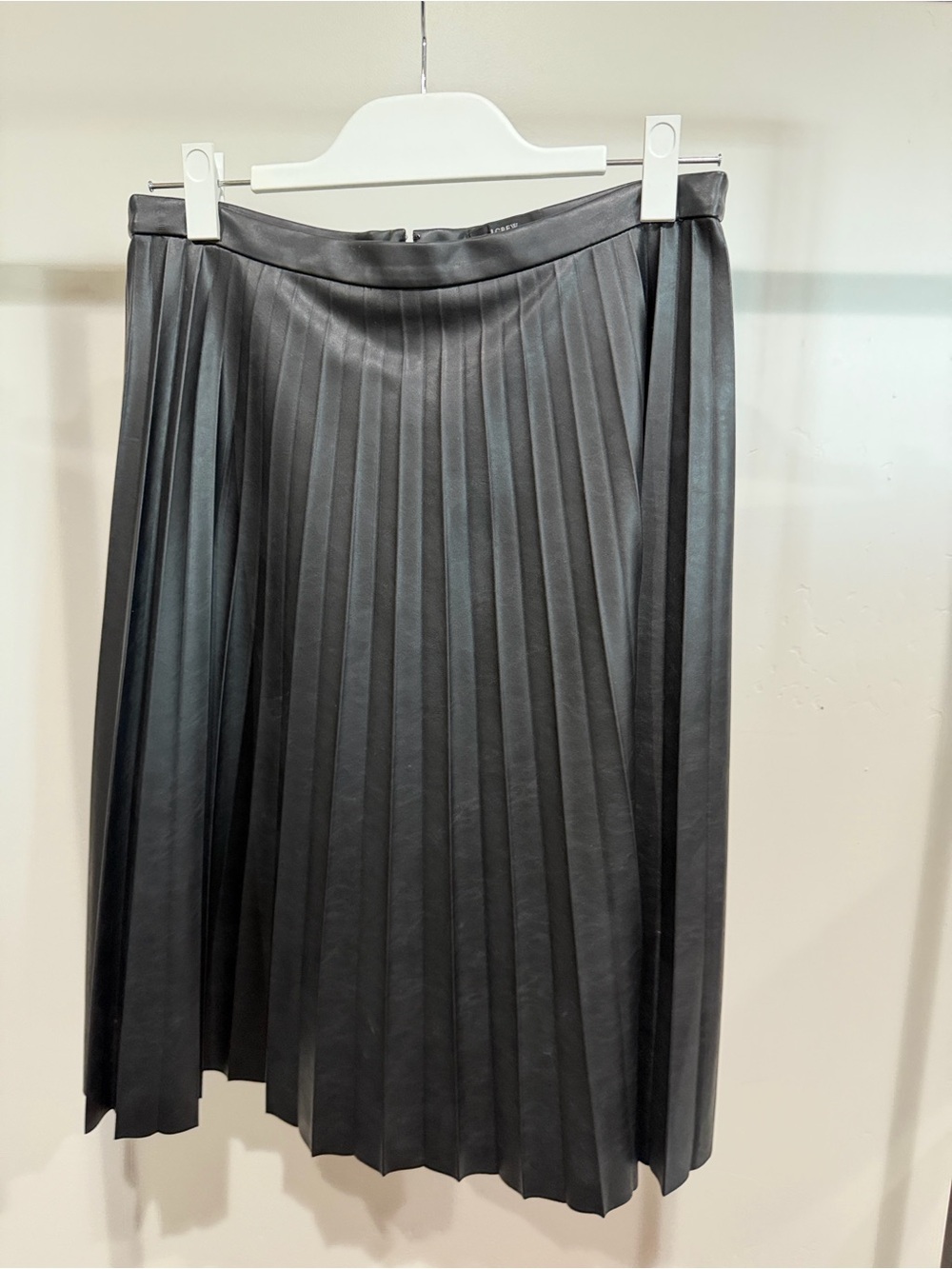 Faux leather Black Pleated Midi Skirt
